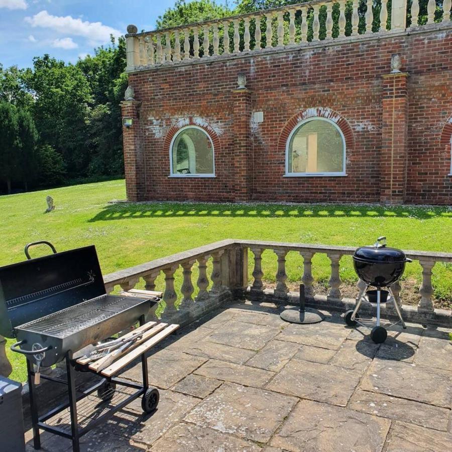 Country Manor House With Indoor Pool And Hot Tub Villa Rochester  Buitenkant foto